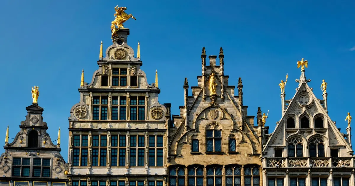 Explore authentic living in Antwerp, Belgium with vibrant streets, historic architecture, and local culture in this ultimate travel guide.