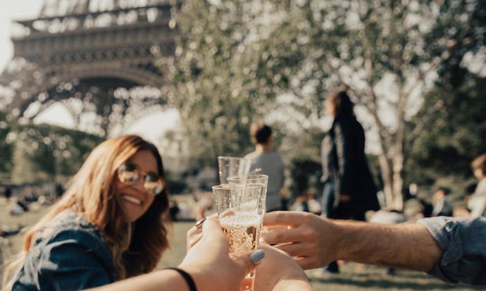 Benefits of Traveling Abroad - Friends - Authentic Traveling