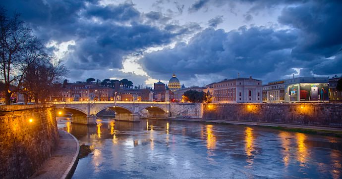 How to Save Money and Avoid Crowds in Rome - Offseason - Authentic Traveling