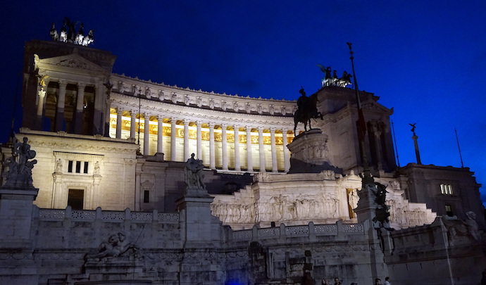 How to Save Money and Avoid Crowds in Rome - Piazza Venezia Night - Authentic Traveling